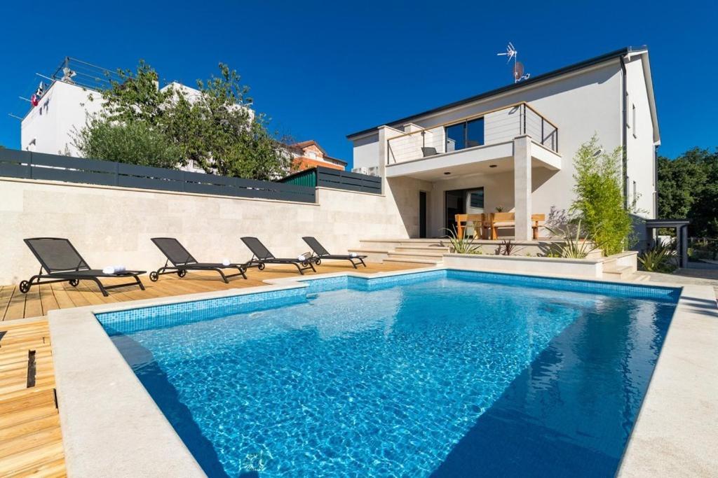 Villa Munat Liznjan Exterior photo